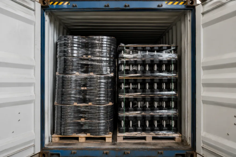 Mixed container loaded and sealed at the IRONHUE plant